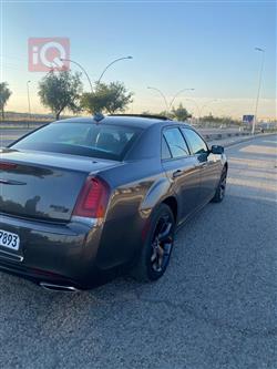 كرايسلر 300